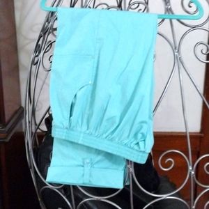 Vintage Koret Women's Green Adjustable Length Pants elastic Waist. Size 8P